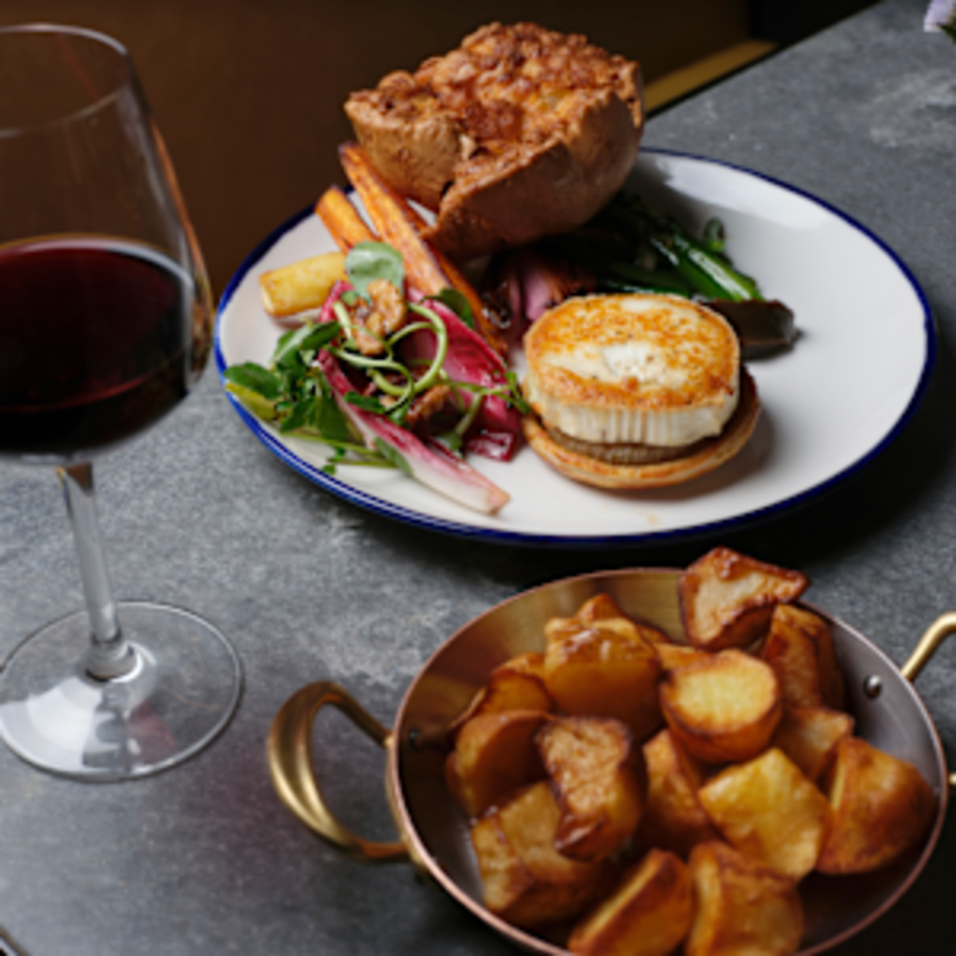 ブルーボア・パブ | コンラッド・ロンドン・セントジェームス